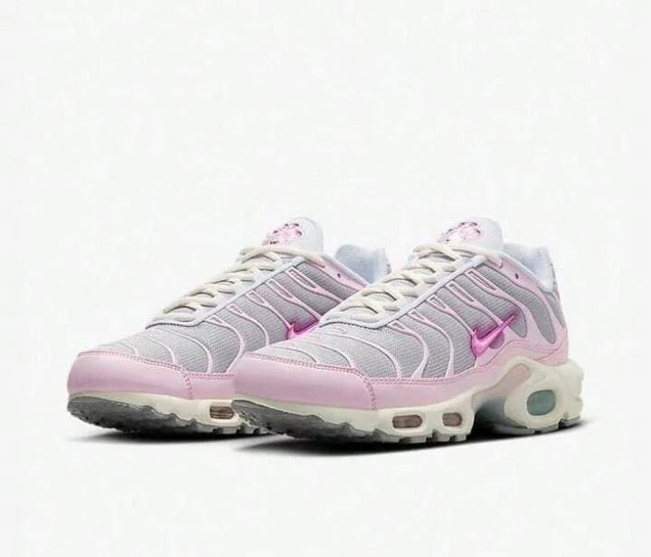 Women's Air Max Plus