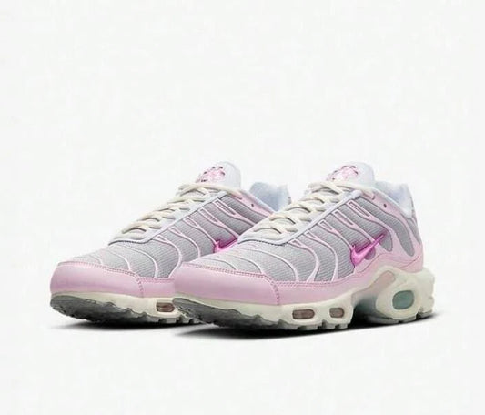 Women's Air Max Plus